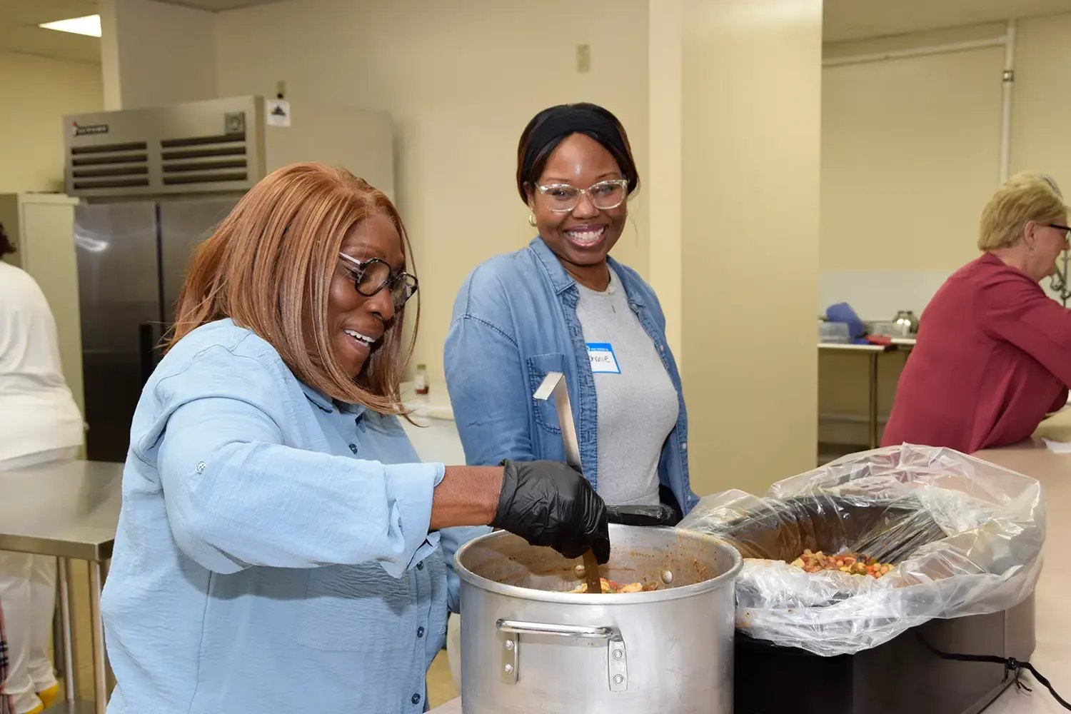 CFNIL Volunteers Working